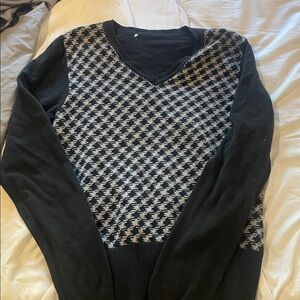 Black and Gray Houndstooth Sweater